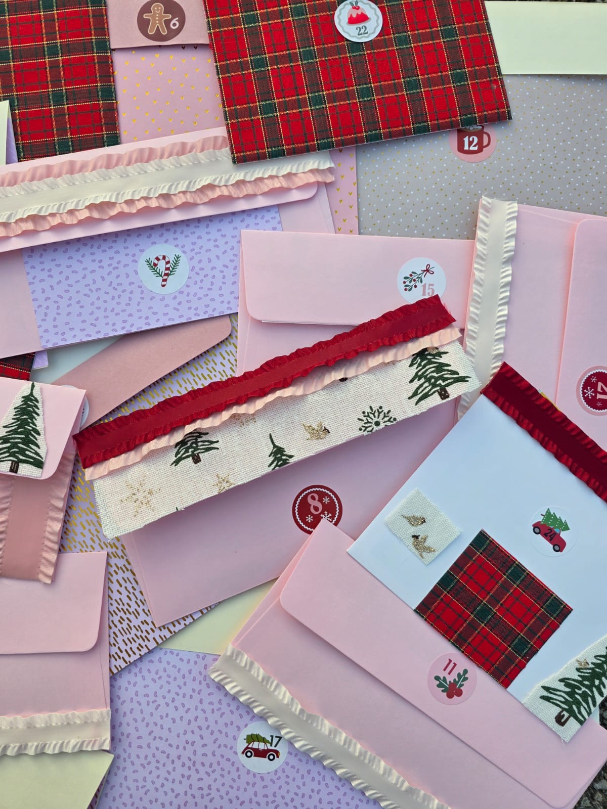 Calendrier de l’Avent 2026 – Biscotto Snail Mail Club