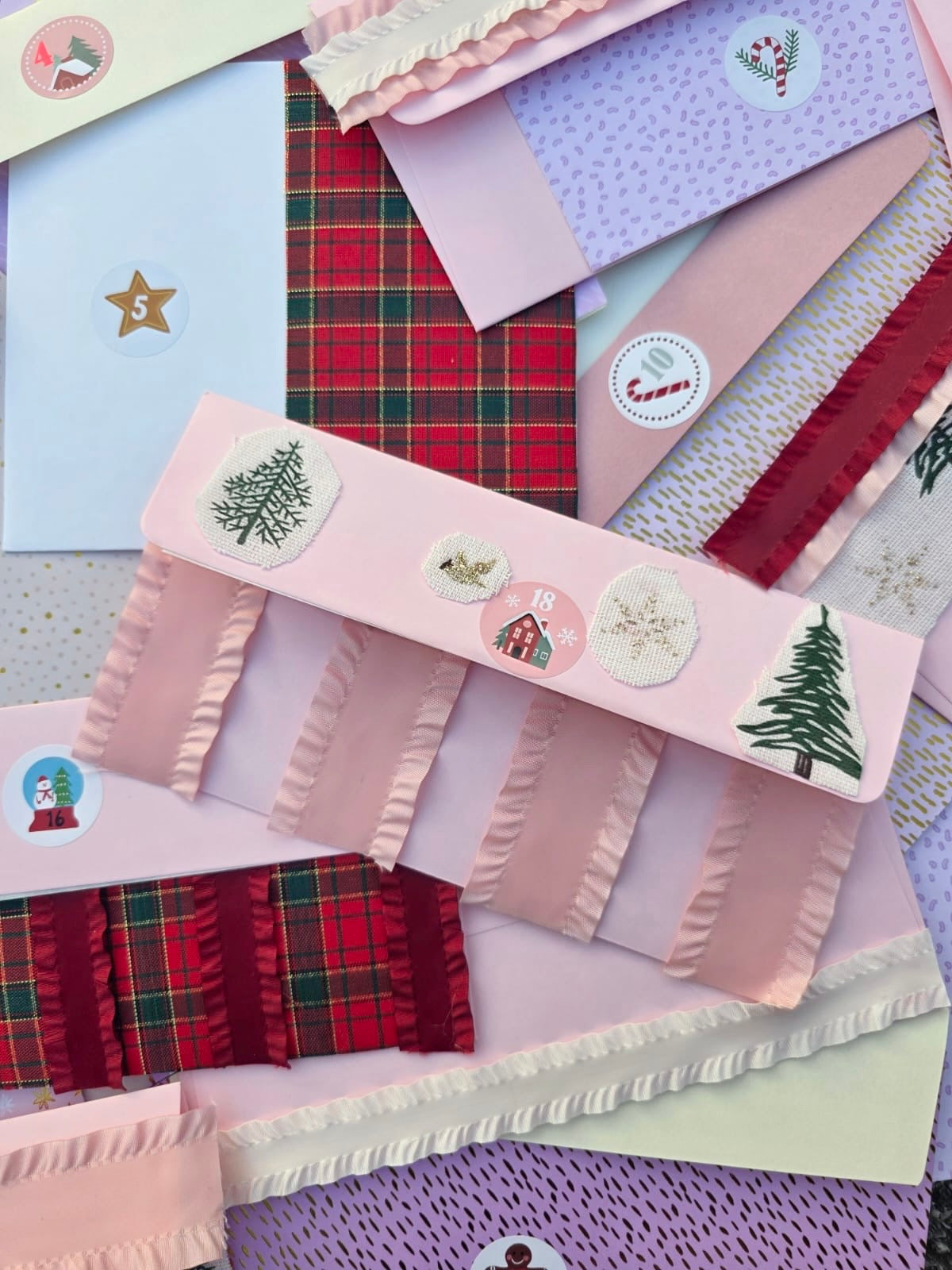 Calendrier de l’Avent 2026 – Biscotto Snail Mail Club